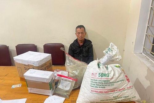 Bắt hai đối tượng mua bán trái phép hơn 32 kg thuốc nổ