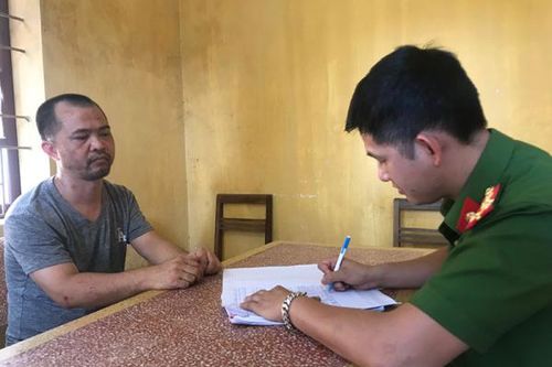 Khởi tố đối tượng chống người thi hành công vụ
