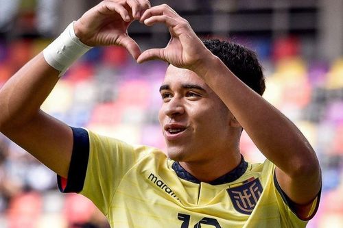 Cầu thủ 16 tuổi đi vào lịch sử U20 World Cup