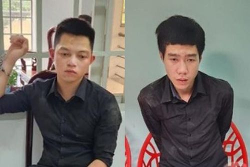 Thanh niên đi ôtô biển tứ quý xông vào cửa hàng cướp tài sản