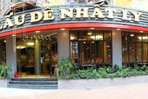 Bé gái 9 tuổi nghi bị hành hung ở quán lẩu