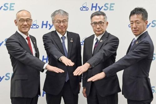 Xe máy chạy bằng động cơ hydro