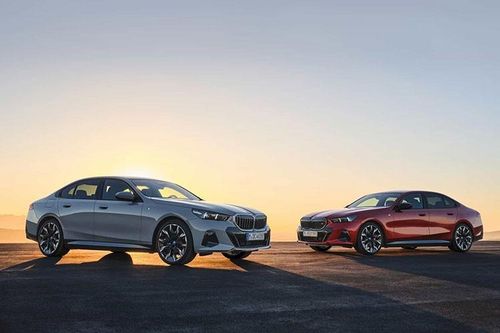 BMW 5 Series 2024 sở hữu 'bầu trời' tiện ích từ 1,36 tỷ đồng