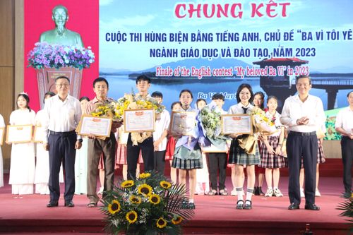Sôi động chung kết hùng biện tiếng Anh huyện Ba Vì năm 2023