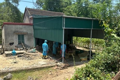 Phát hiện thi thể 2 mẹ con bị bệnh tâm thần đang phân hủy