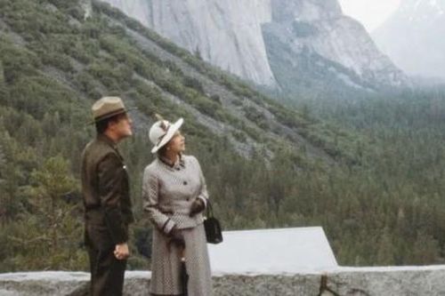 Hồ sơ FBI tiết lộ âm mưu ám sát Nữ hoàng Elizabeth II