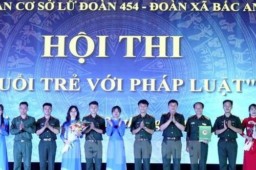Tuổi trẻ Lữ đoàn 454 và đơn vị kết nghĩa xử trí tình huống pháp luật