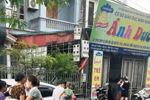 Bé gái 5 tuổi học ở cơ sở mầm non tử vong sau bữa cơm