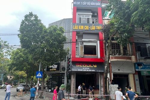 Nổ bình ga ở nhà hàng mỳ cay Hàn Quốc, 2 người bị thương