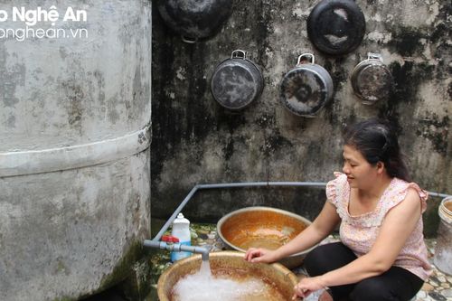 Hàng nghìn người dân ở xã giàu bậc nhất Nghệ An đóng tiền hơn 10 năm vẫn chưa có nước sạch