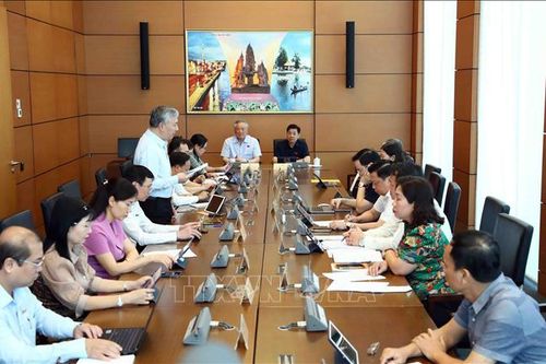 Quốc hội thảo luận hai dự án Luật liên quan đến ngành công an