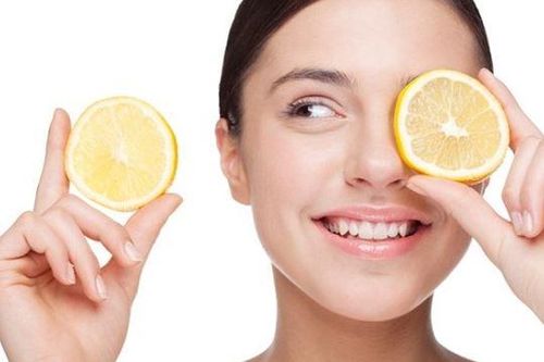 Những cách trị tàn nhang hiệu quả nhất từ thiên nhiên