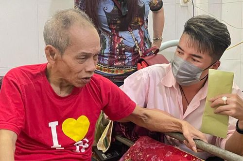 Đàm Vĩnh Hưng cùng dàn sao Việt quyên góp 50 triệu giúp đỡ nghệ sĩ hài Vũ Quang