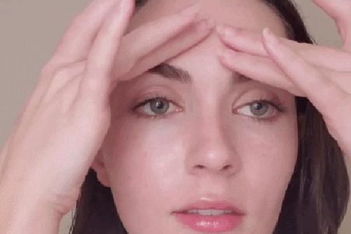 Bác sĩ da liễu chỉ 4 cách chăm da nhạy cảm mùa hè, có 1 lỗi sai nhiều người mắc