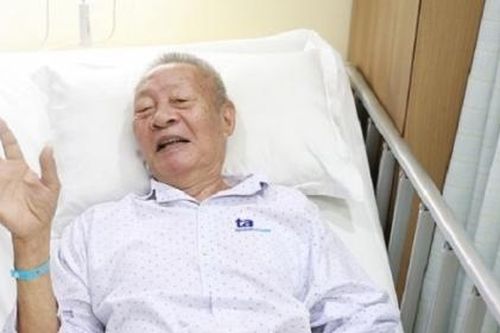 Cụ ông U90 mang chứng bí tiểu suốt 10 năm