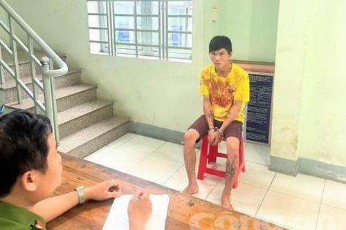 Vụ đâm chết bạn ở phòng trọ: Nghi phạm bước đầu khai do ảo giác ma túy