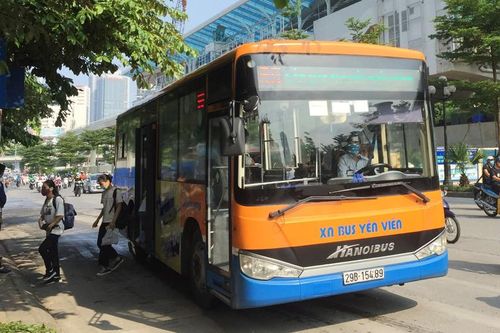 'Xanh hóa' xe buýt: Bảo đảm tính khả thi và có lộ trình phù hợp