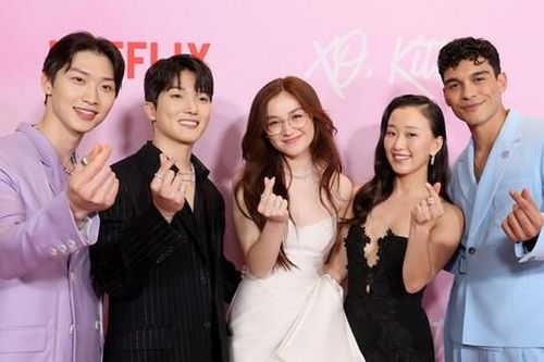 Từ chính đến phụ, dàn cast 'XO, Kitty' lộ diện: Min Ho lần đầu đóng phim đã hút fan
