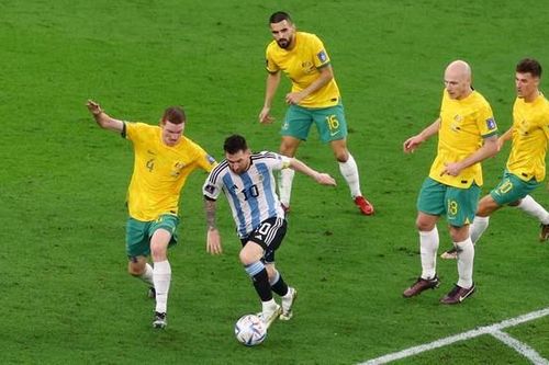 Messi cùng tuyển Argentina gây bất ngờ cho cầu thủ Australia