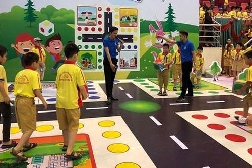 Ngày hội thế giới tuổi thơ: Cơ hội cho trẻ tiếp xúc với nghệ thuật