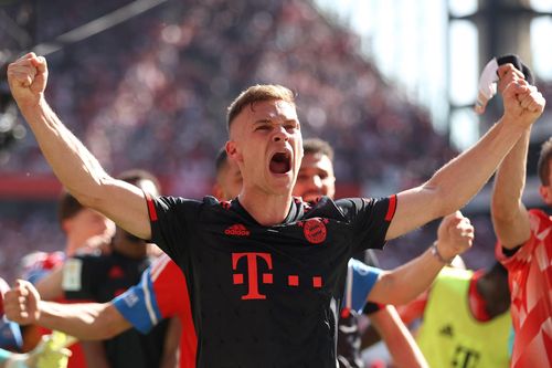 Vô địch 11 mùa liên tiếp, Bayern đi vào lịch sử