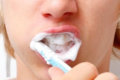 Đánh răng mỗi ngày nhưng không phải ai cũng làm đúng cách