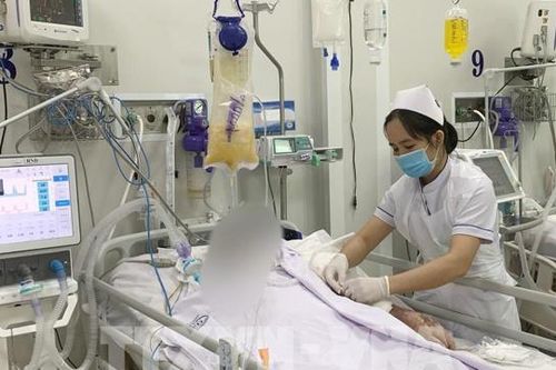 Người bệnh không thể chờ thuốc hiếm
