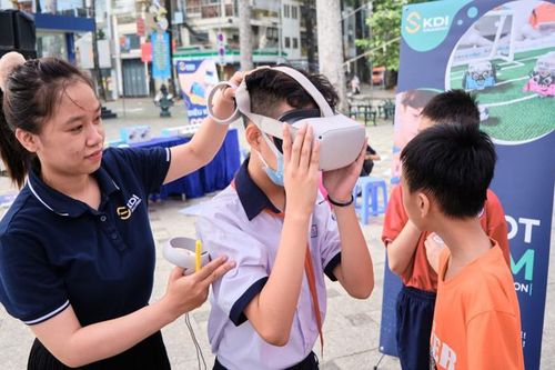 Thành phố Hồ Chí Minh: Sôi nổi Ngày hội Khoa học sáng tạo dành cho học sinh