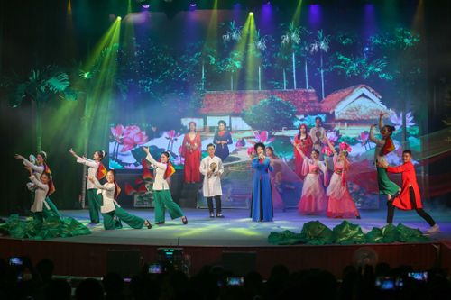 Hội thi Hát dân ca trong trường học Nghệ An 'đến hẹn lại lên'