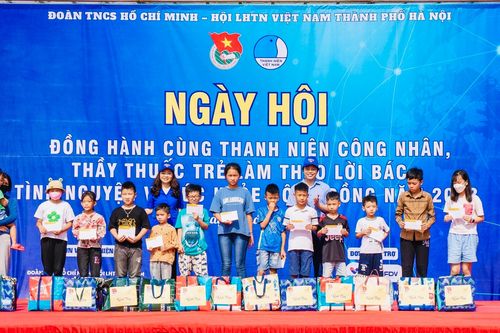 Ngày hội đồng hành cùng thanh niên công nhân