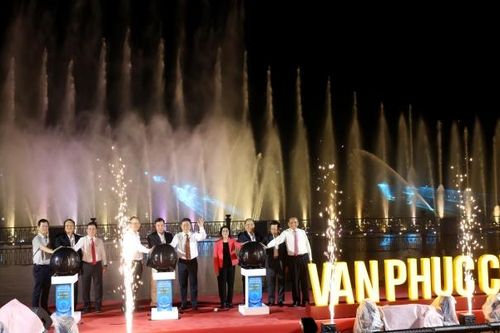 Van Phuc Group khánh thành nhạc nước và xác lập 2 kỷ lục Việt Nam