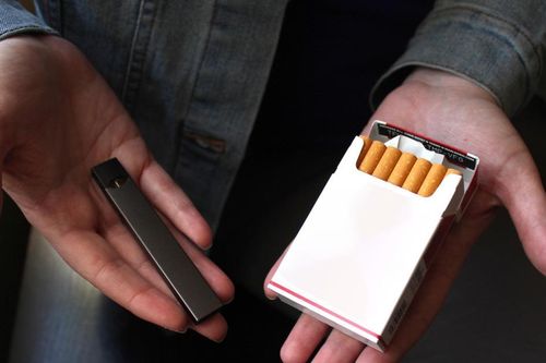 Ưu tiên thí điểm nhập khẩu, lưu thông sản phẩm thuốc lá thế hệ mới: Nên hay không?