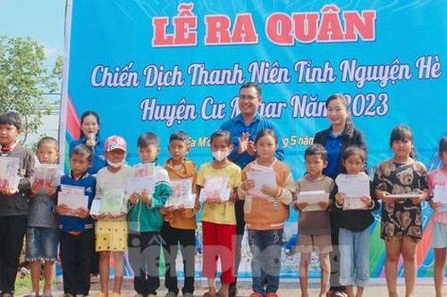 Một Huyện Đoàn hỗ trợ 2.000 thiếu nhi có hoàn cảnh khó khăn