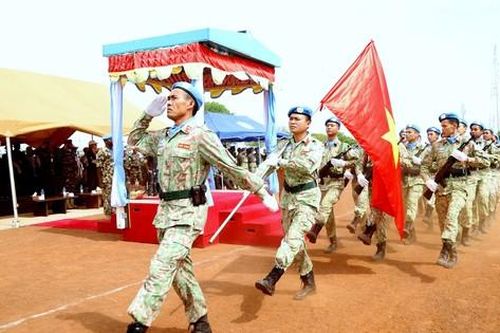 Quân nhân Việt Nam duyệt binh tại Phái bộ UNISFA