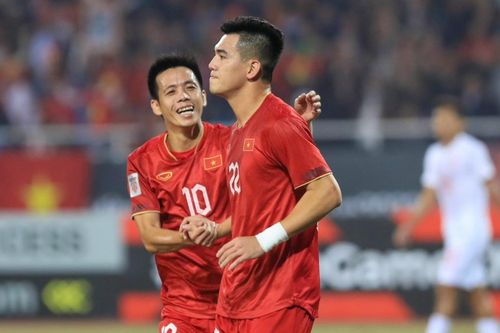 Mùa giải kỳ lạ của Văn Quyết và Tiến Linh