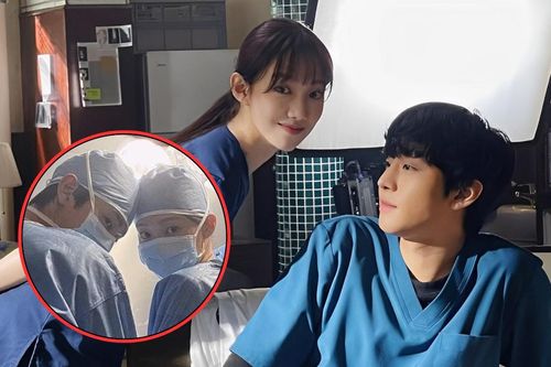 Ahn Hyo Seop - Lee Sung Kyung 'dính như sam' tại hậu trường mới nhất phim Người Thầy Y Đức 3