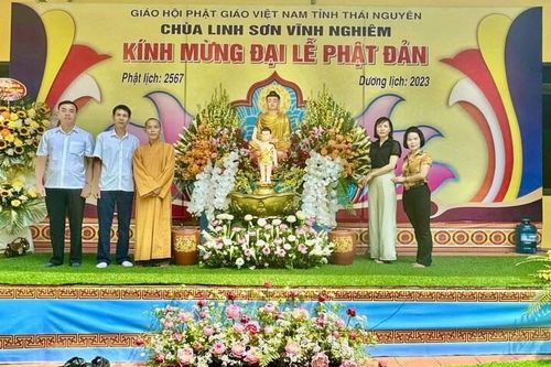 Thái Nguyên: Trang nghiêm lễ Tắm Phật tại chùa Linh Sơn Vĩnh Nghiêm