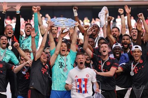 Bayern Munich lên ngôi vô địch sau chiến thắng kịch tính
