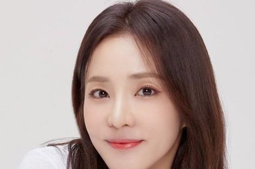 Sandara (2NE1) kể chuyện hẹn hò bí mật thời mới debut và mẫu người lý tưởng