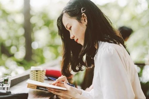 Văn học trẻ trước bầu trời rộng mở