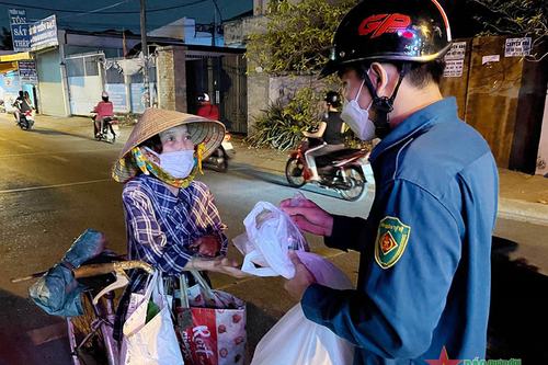 Thực hiện nhiều mô hình thiện nguyện vì dân
