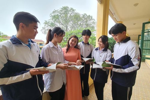 Thoát xa văn mẫu đạt điểm cao