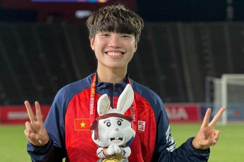 Vũ Thị Hoa muốn sút tung lưới tuyển Mỹ ở World Cup