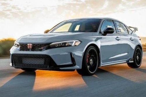 Cận cảnh Honda Civic Type R bản thương mại đầu tiên tại Việt Nam