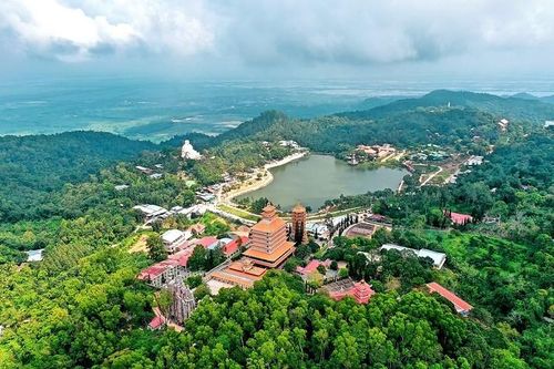 Thiên Cấm Sơn: Bản giao hưởng non thiêng