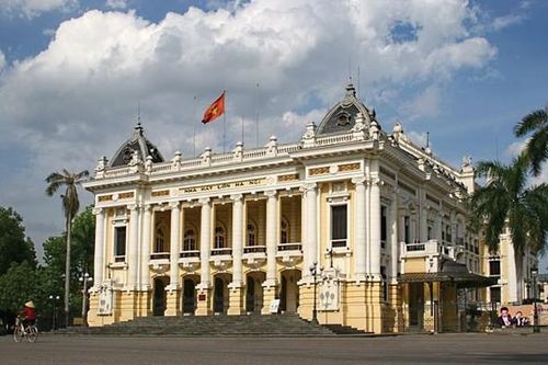 Nhà hát mới bên cạnh Nhà hát lớn