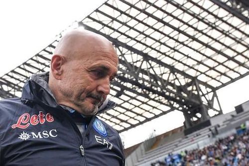 HLV Napoli xin từ chức sau khi vô địch Serie A