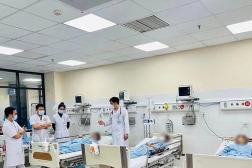 Hòa Bình: 6 người nguy kịch sau bữa ăn trứng cá sấu hỏa tiễn nhúng mẻ