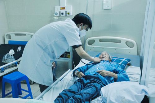 Tiến tới 'quản lý bền vững' dịch COVID-19