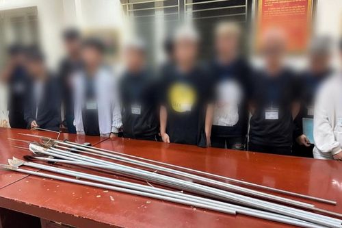 Mạng hung khí đi đánh nhau còn quay clip đăng Tiktok, 18 thanh thiếu niên nhận cái kết đắng